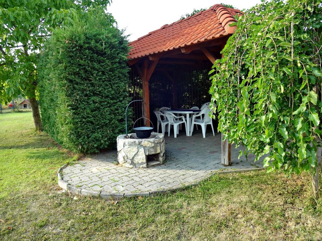 Albízia Apartments Balatonfüred Exterior foto